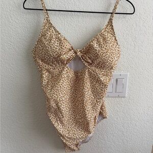 NEW Rylee + Cru Floral Print Womens One Piece Swimsuit